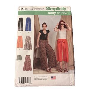Simplicity 8134 Easy Pants, Wrap Pants & Shorts Pattern Misses' 6-14 Uncut